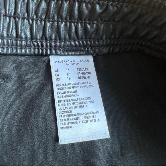 AMERICAN EAGLE FAUX LEATHER CARGO PANTS - Picture 3 of 4